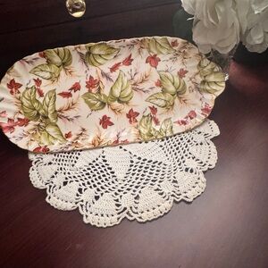 Peppertree Tabletops Fine Porcelain Platter (Cream Leaf)